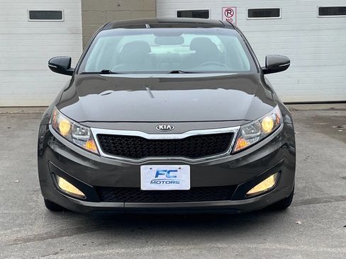 Used 2013 Kia Optima EX w/ Premium Pkg image 2