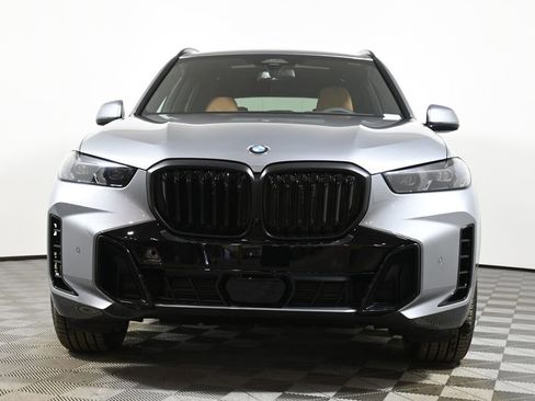 New 2026 BMW X5 xDrive40i w/ M Sport Package image 10