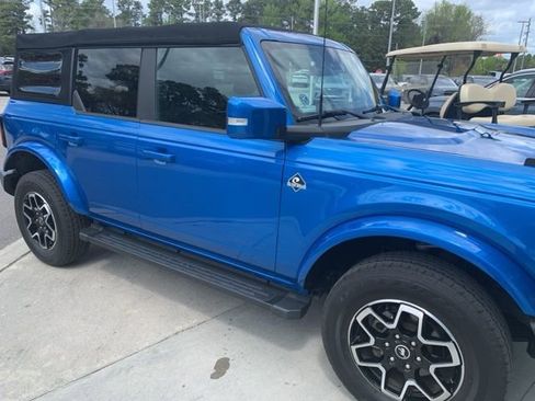 Used 2022 Ford Bronco Outer Banks image 3