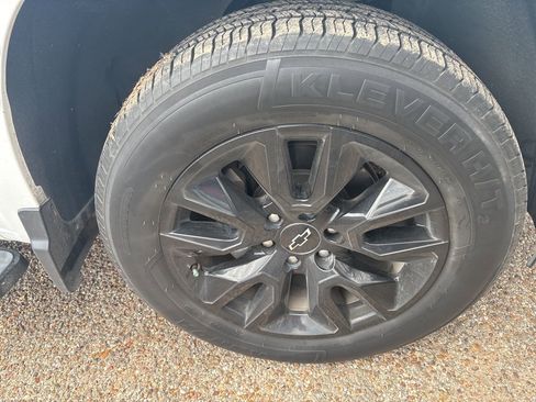 Used 2022 Chevrolet Silverado 1500 Custom image 8