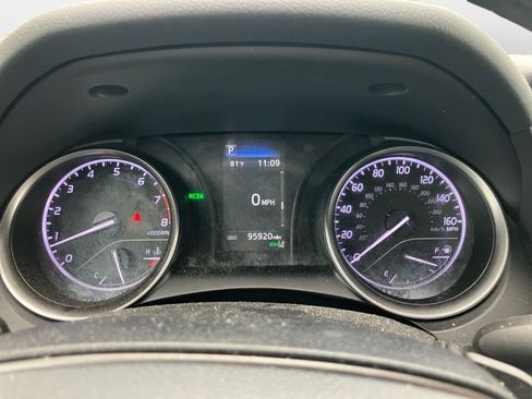 Used 2021 Toyota Camry SE FWD image 13