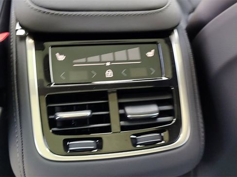 New 2026 Volvo XC90 B6 Plus image 29