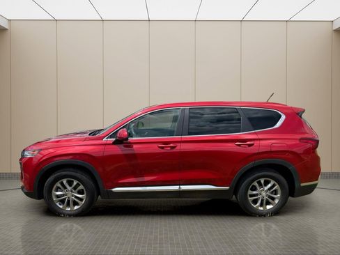 Used 2019 Hyundai Santa Fe SE FWD image 6