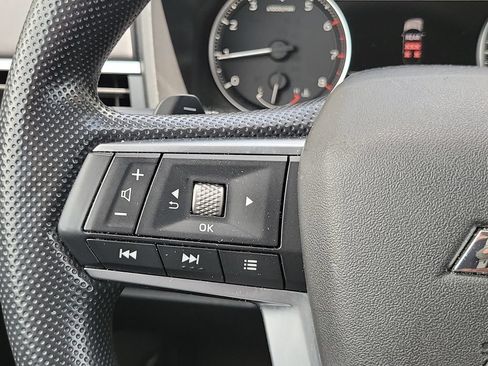 Used 2026 Mitsubishi Outlander ES FWD image 30