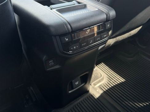 Used 2024 Toyota Grand Highlander Limited image 22