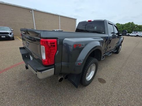 Used 2019 Ford F450 Lariat w/ Lariat Value Package AWD/4WD image 13