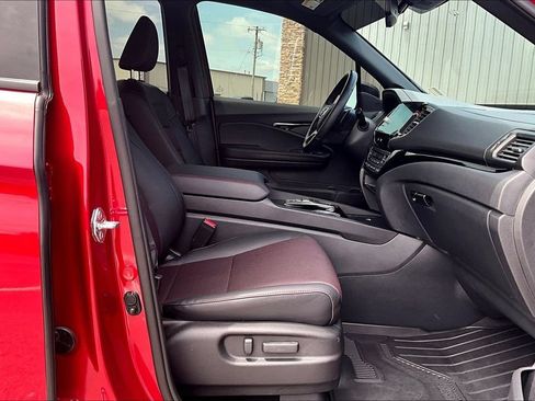 Used 2025 Honda Ridgeline Black Edition image 7