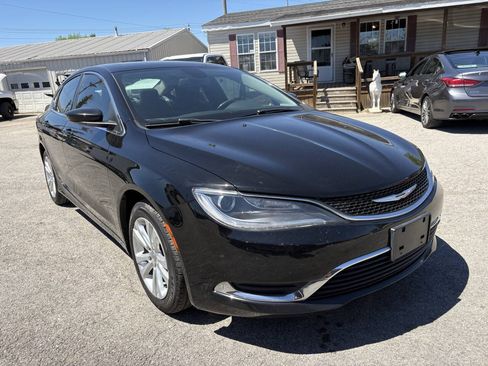 Used 2016 Chrysler 200 Limited w/ Anniversary Edition FWD image 6