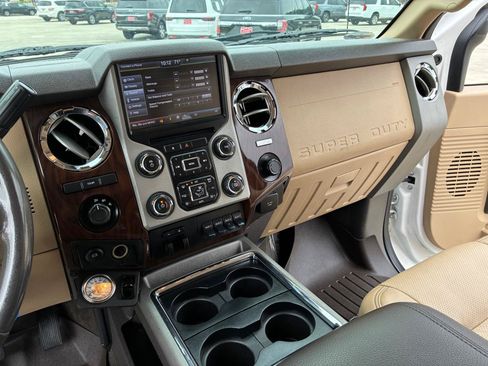 Used 2016 Ford F350 Lariat w/ Lariat Ultimate Package AWD/4WD image 19