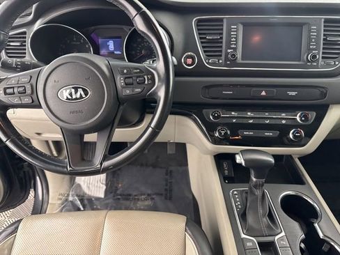 Certified 2020 Kia Sedona EX image 29
