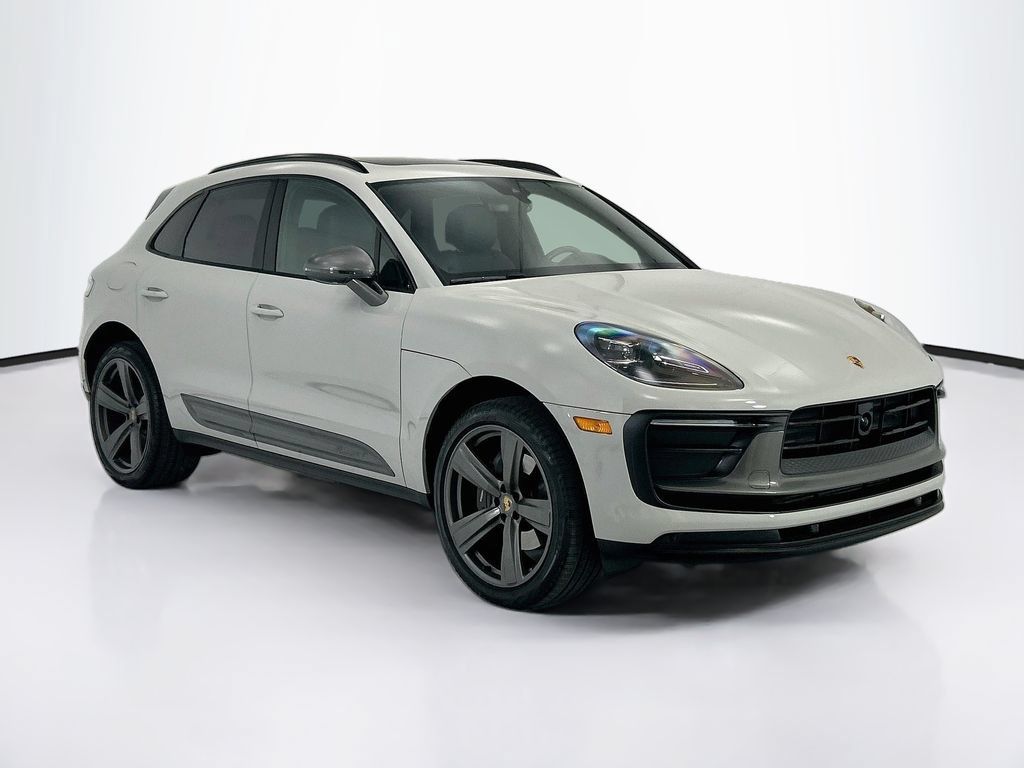 Certified 2025 Porsche Macan Turbo AWD/4WD image 9