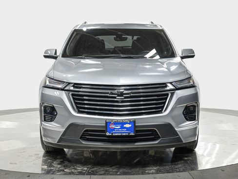 Used 2023 Chevrolet Traverse Premier image 9