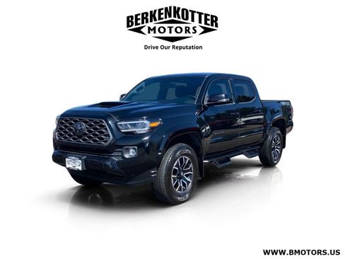 Used 2022 Toyota Tacoma TRD Sport w/ Technology Package AWD/4WD image 3