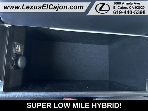 Used 2025 Lexus UX 300h AWD w/ Accessory Package (Z2) image 35