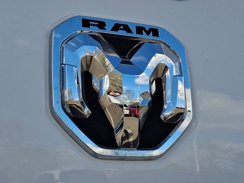 Used 2024 RAM 2500 Big Horn AWD/4WD image 34