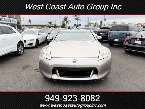 Used 2010 Nissan 370Z Touring w/ Sport Pkg image 18