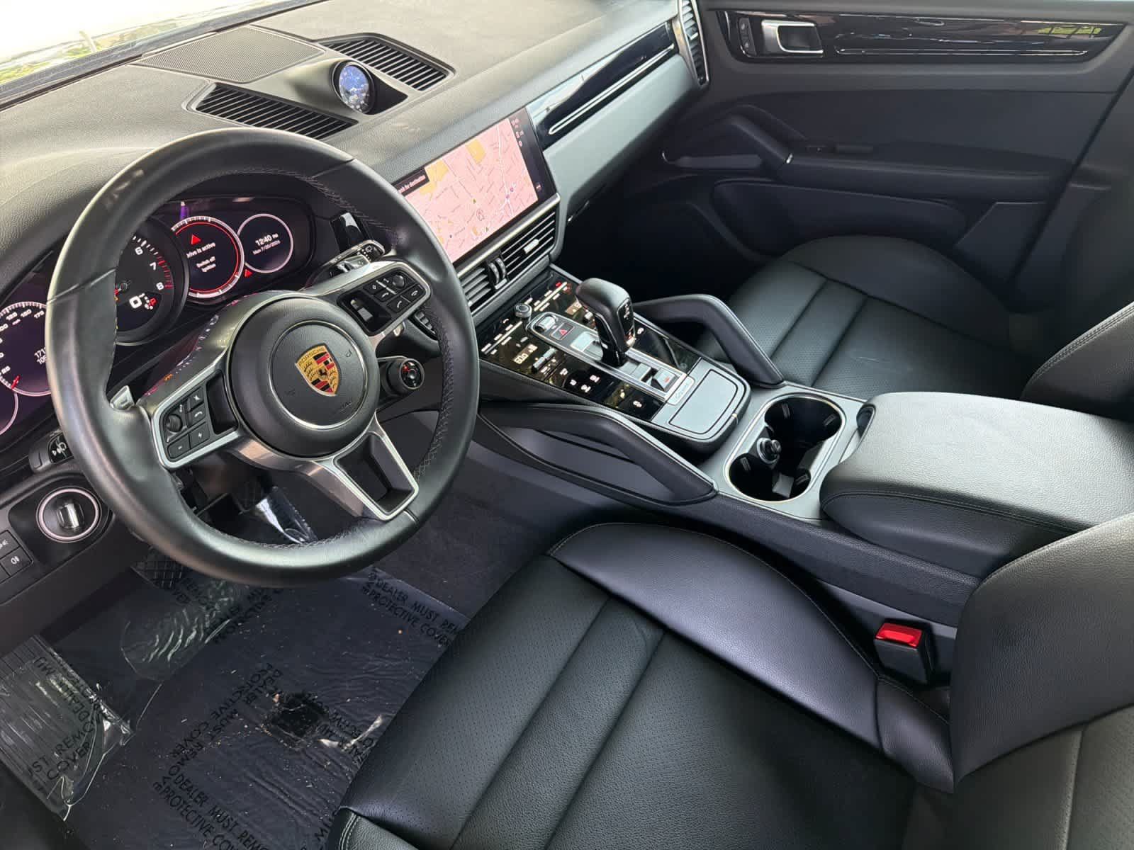 Certified 2023 Porsche Cayenne AWD/4WD image 4