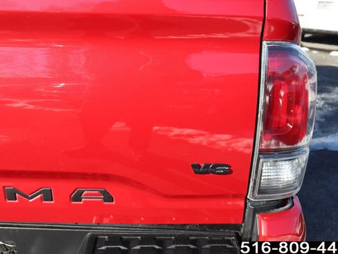 Used 2021 Toyota Tacoma TRD Off-Road image 29
