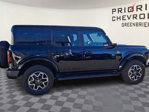 Used 2024 Ford Bronco Outer Banks image 9