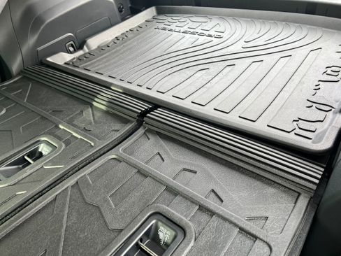 Certified 2025 Subaru Crosstrek 2.5i Limited w/ Crosstrek Mirror Package image 13