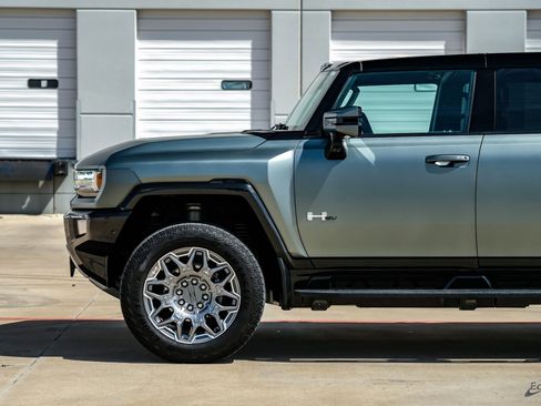 Used 2024 GMC Hummer EV 3X image 7