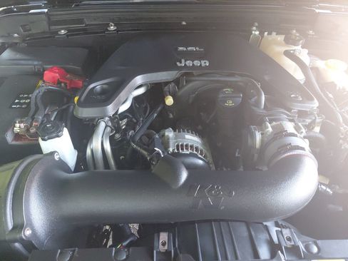 Used 2020 Jeep Wrangler Unlimited Rubicon AWD/4WD image 26