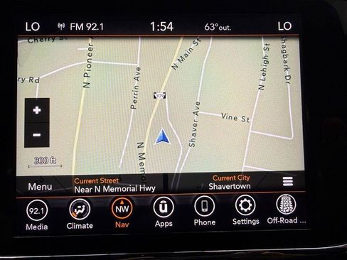 Used 2020 Jeep Grand Cherokee Limited w/ Luxury Group II image 19