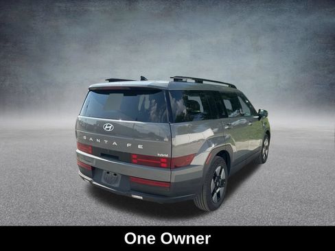 Used 2025 Hyundai Santa Fe SEL FWD image 6