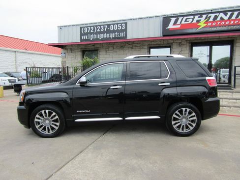 Used 2016 GMC Terrain Denali FWD image 2