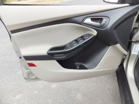 Used 2015 Ford Focus Electric Hatchback image 10