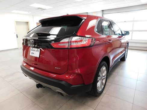 Certified 2022 Ford Edge Titanium AWD/4WD image 5