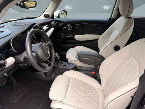 Used 2024 MINI Cooper SE image 5