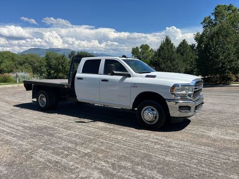 Used 2021 RAM 3500 Tradesman w/ Chrome Appearance Group AWD/4WD image 7