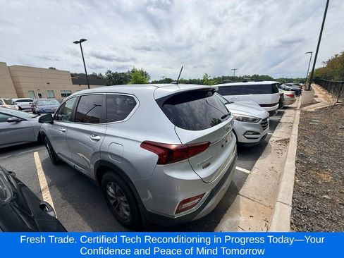 Used 2019 Hyundai Santa Fe SE w/ Cargo Package FWD image 3