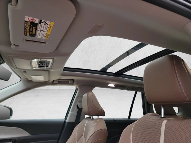 Used 2026 Toyota Grand Highlander AWD image 16