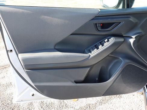 Used 2024 Subaru Crosstrek 2.0i Premium image 13