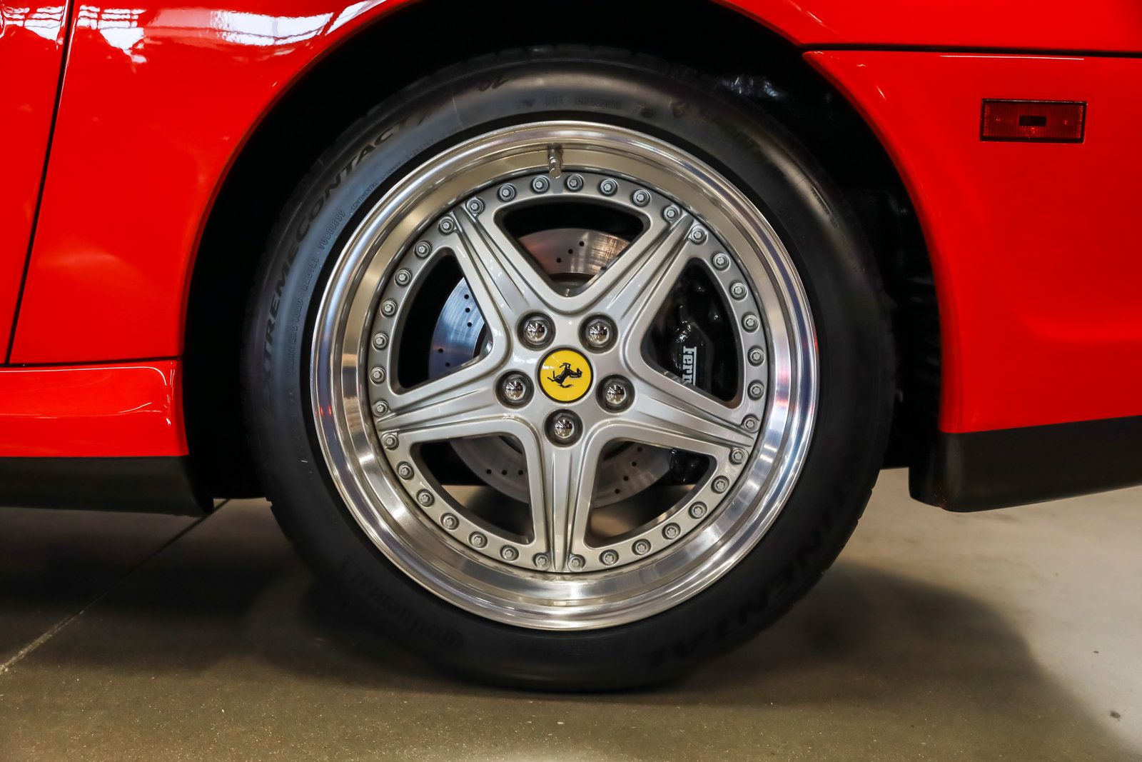 Used 2000 Ferrari 550 Maranello Coupe RWD image 17