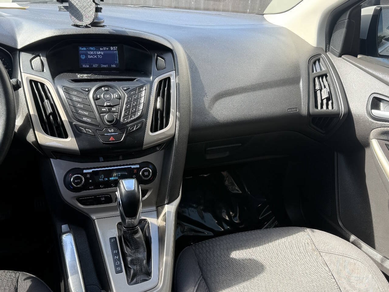 Used 2012 Ford Focus SEL FWD image 10