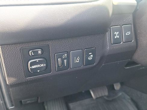 Used 2018 Toyota RAV4 Adventure AWD/4WD image 24