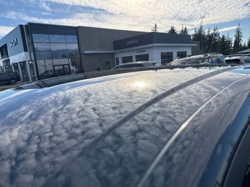 Certified 2025 Chevrolet Trax LS image 11