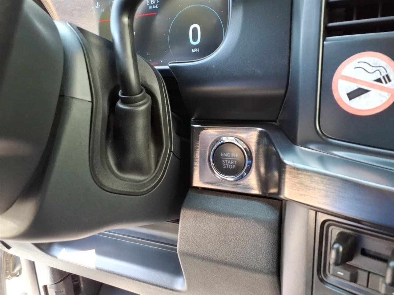 Used 2025 Ford F250 Lariat AWD/4WD image 9