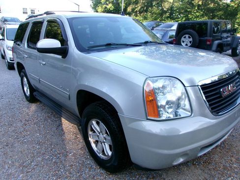 Used 2011 GMC Yukon SLT AWD/4WD image 10