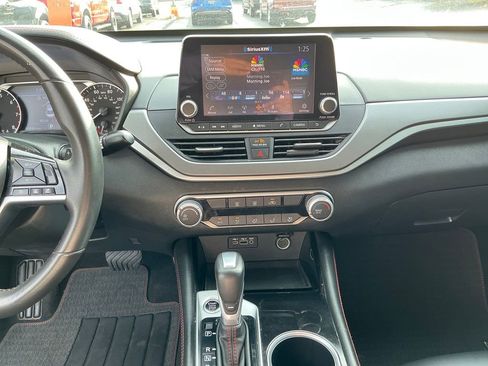 Used 2024 Nissan Altima 2.5 SR image 22