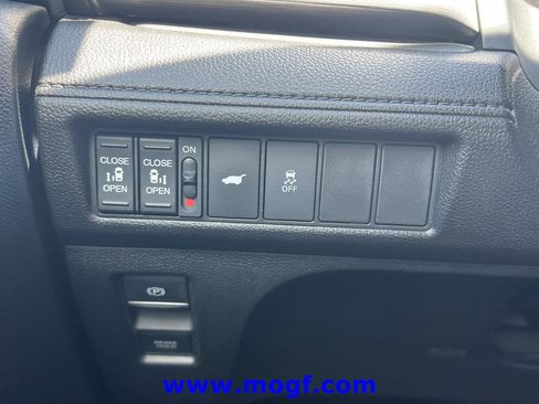 Used 2025 Honda Odyssey EX-L image 16