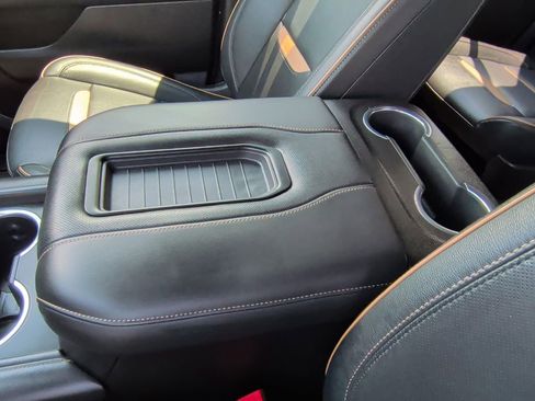 Used 2021 GMC Yukon AT4 w/ AT4 Premium Plus Package AWD/4WD image 35