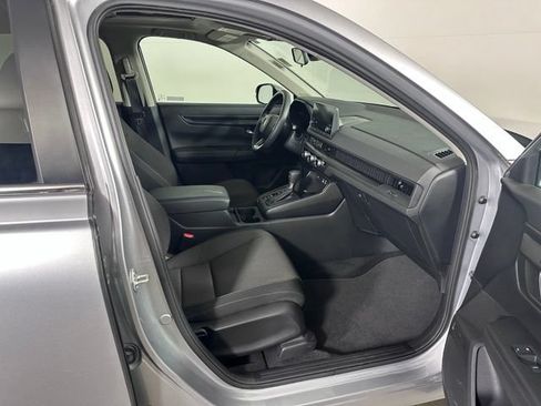 Used 2024 Honda CR-V EX image 10