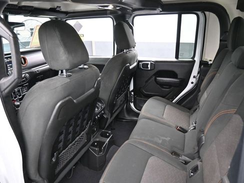 Used 2023 Jeep Gladiator Mojave image 35