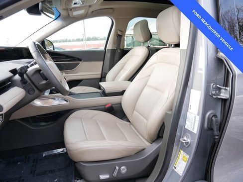 Used 2024 Lincoln Nautilus Premier w/ Equipment Group 102A image 14