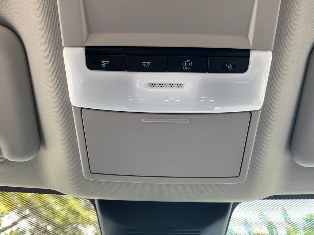Used 2025 Nissan Sentra SV FWD image 19
