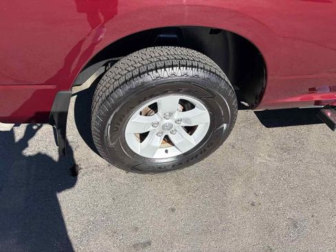 Used 2016 RAM 1500 Express AWD/4WD image 30